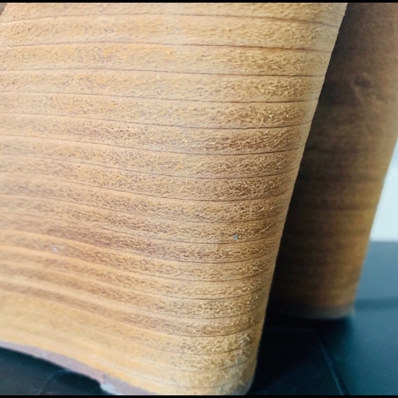 LE CHATEAU Vintage Booties - Picture 6 of 7